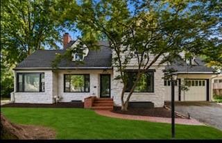 Cherry St, Kansas City, MO 64131