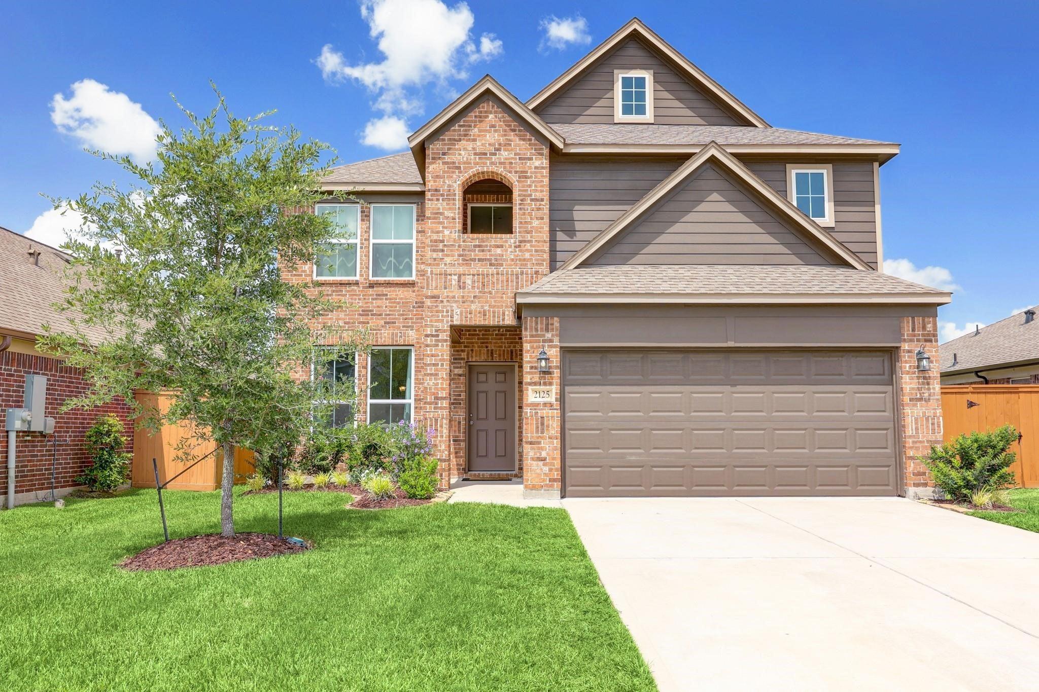 Sand Lily Dr, La Marque, TX 77568