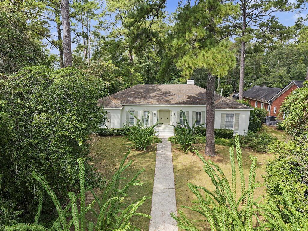 Hilltop Dr, Albany, GA 31707