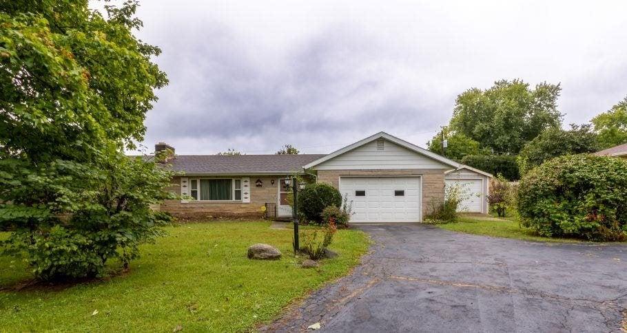 W 3rd St, Connersville, IN 47331
