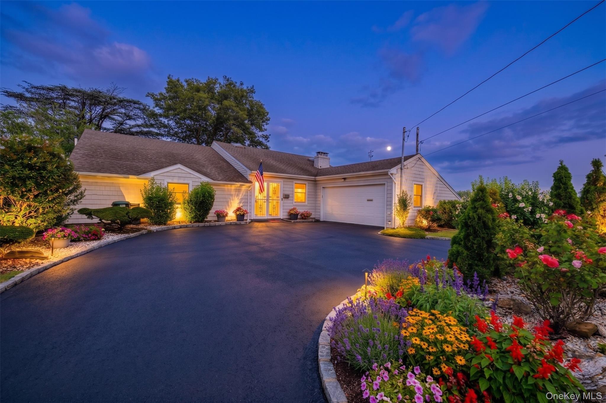 Mott St, Oceanside, NY 11572