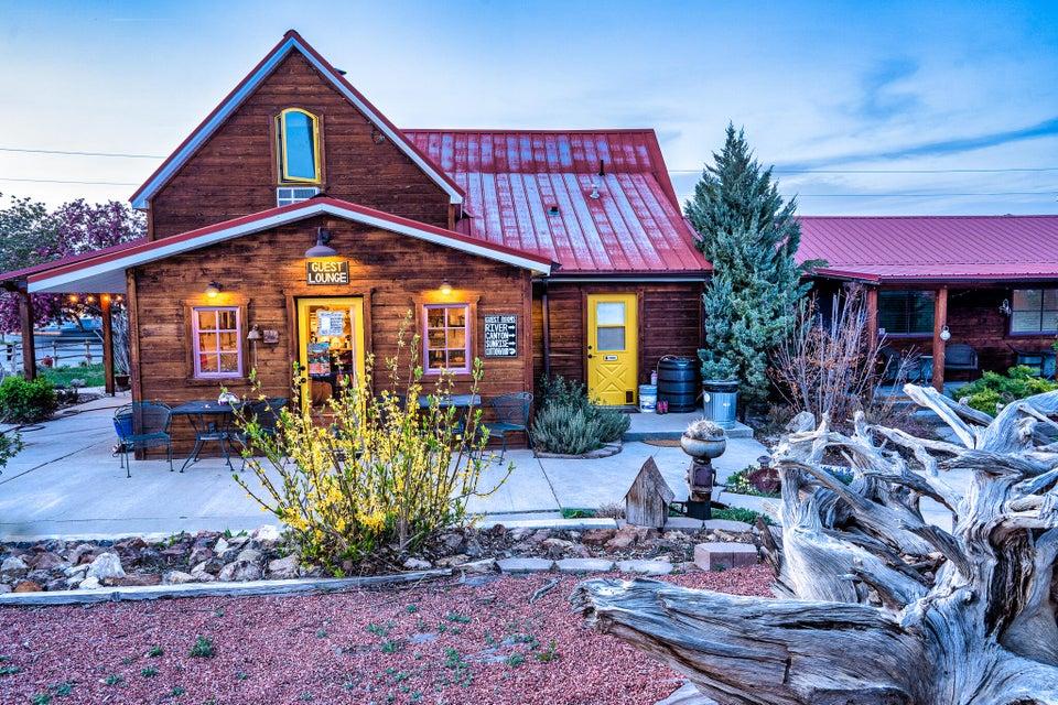 S 100 E, Escalante, UT 84726