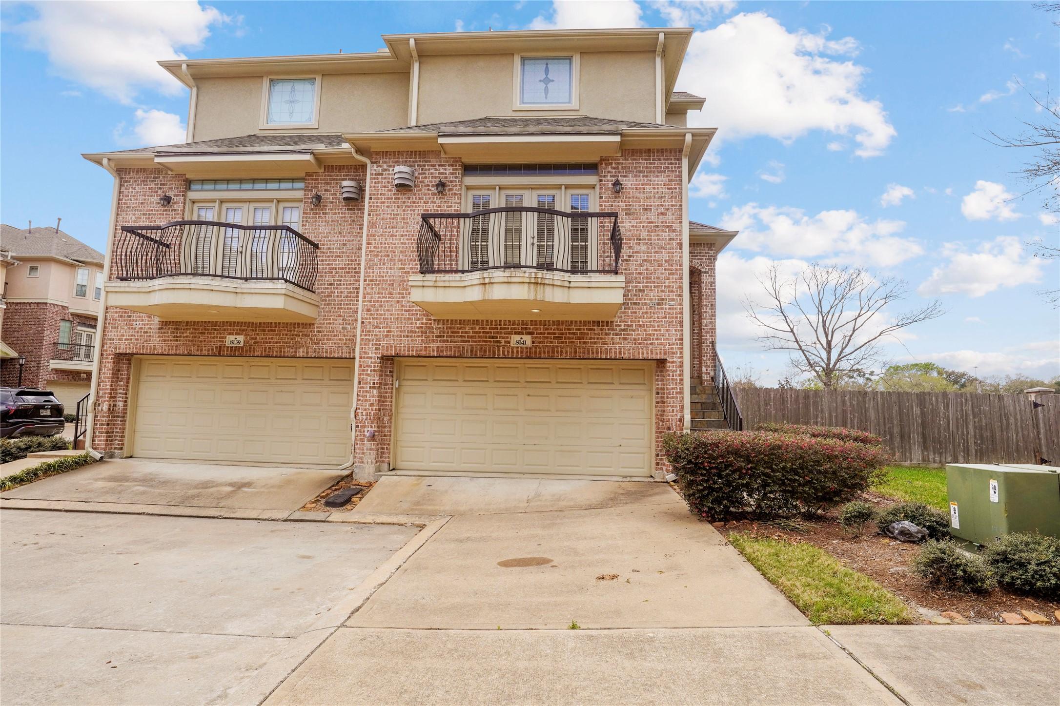 Stoneyway Dr, Houston, TX 77040