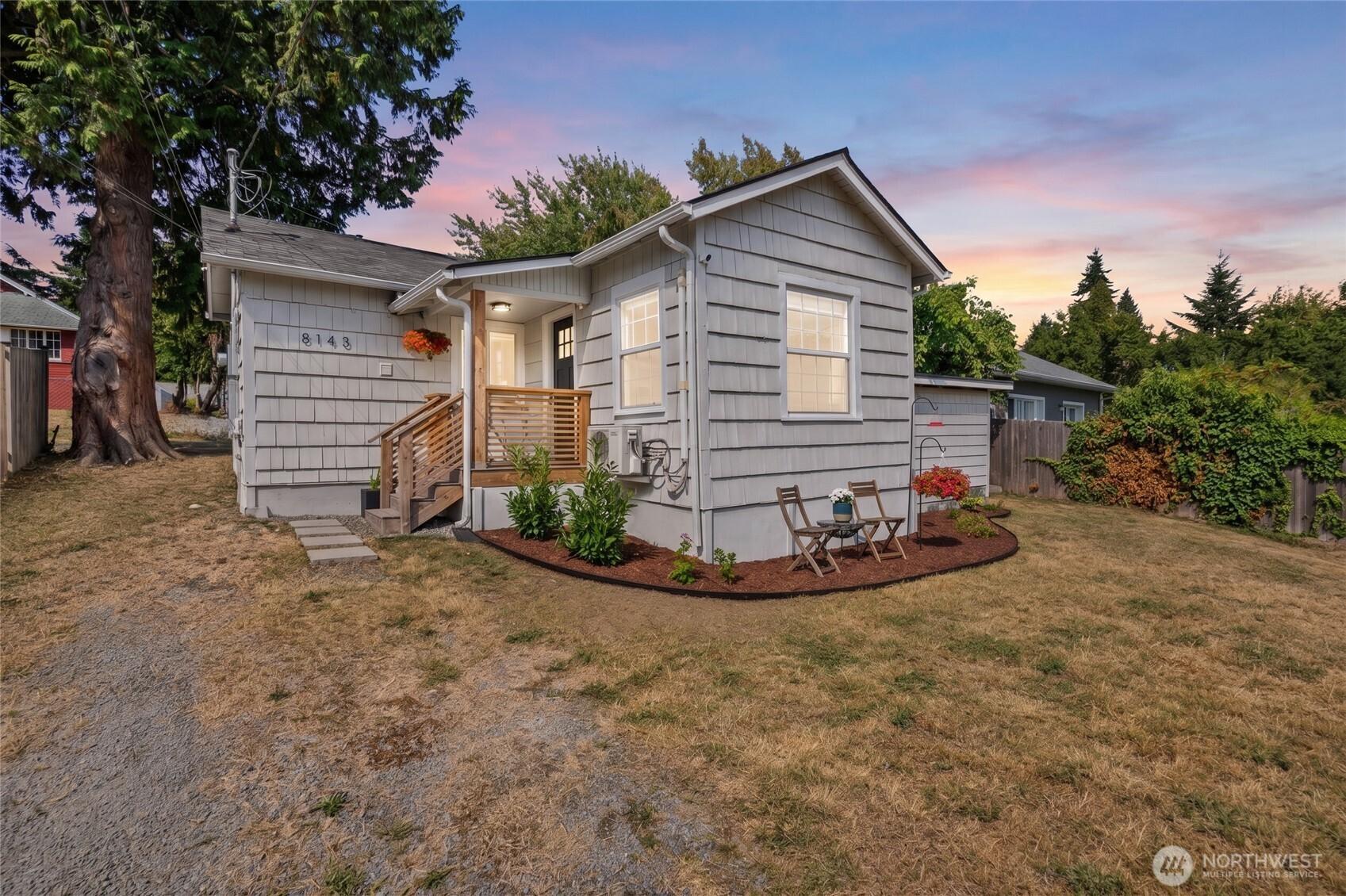 10th Ave Sw, Seattle, WA 98106