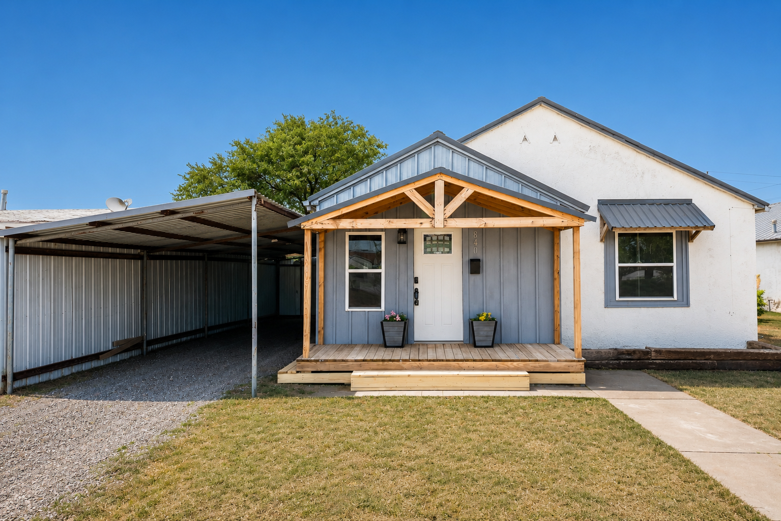 S 11th St, Slaton, TX 79364