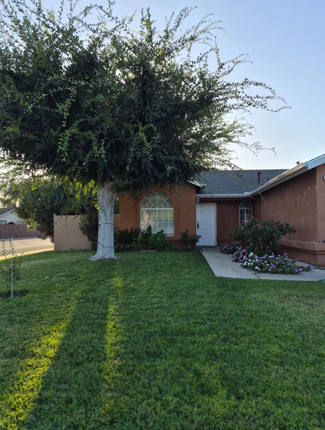 N Fisher Ave, Reedley, CA 93654
