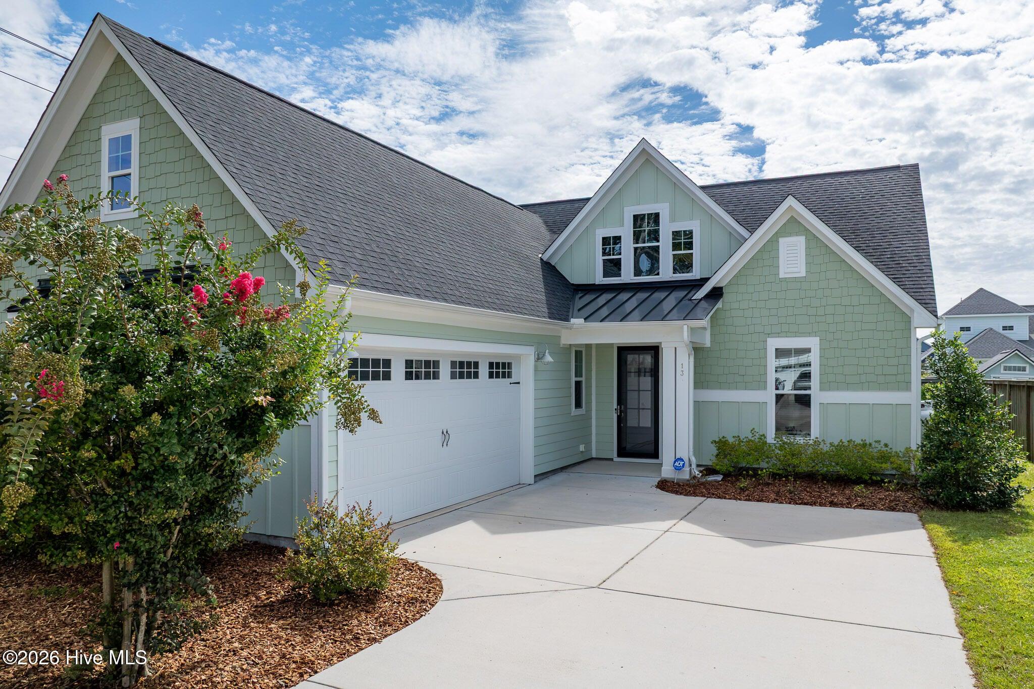 Meon Ln, Hampstead, NC 28443