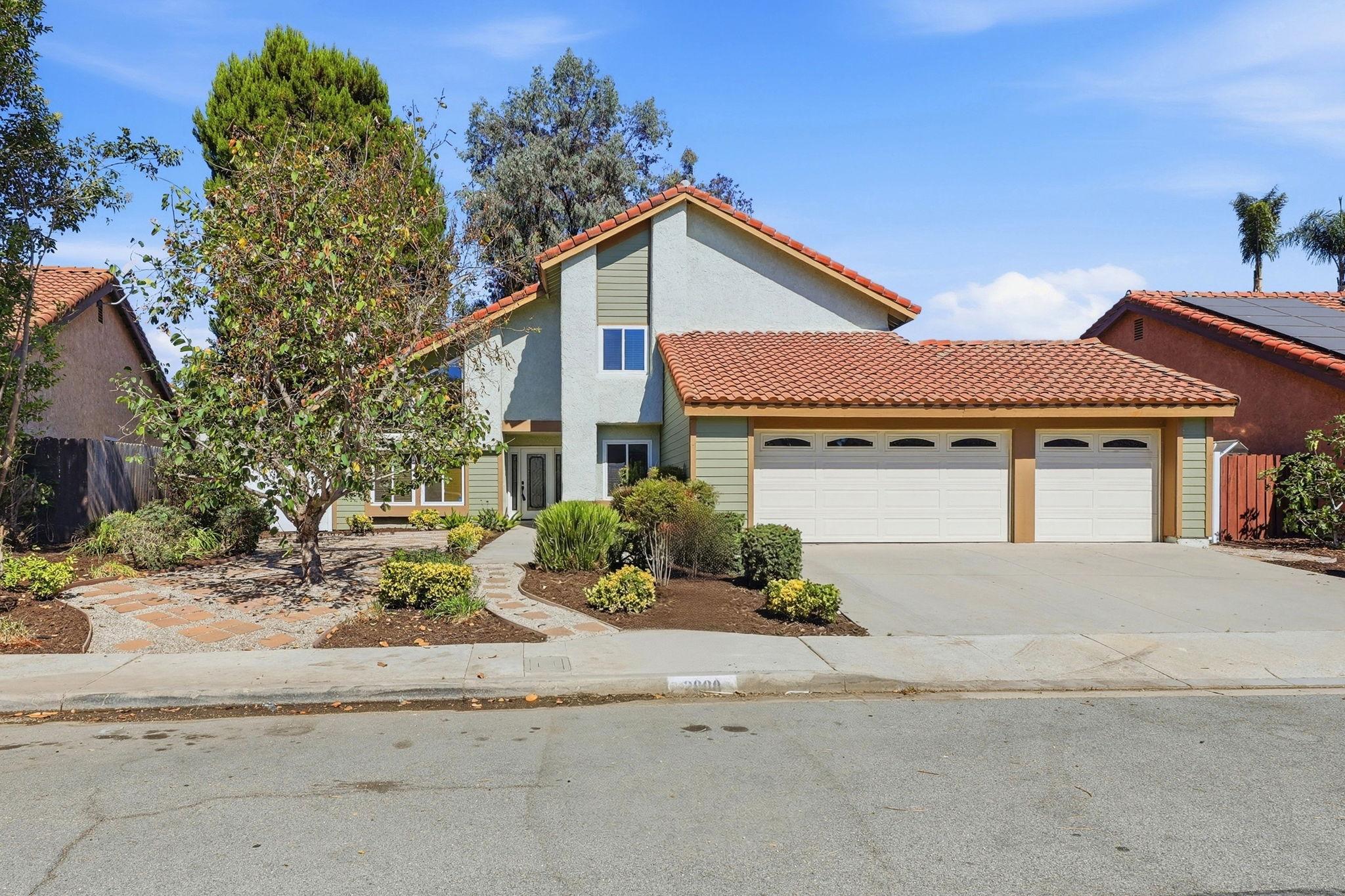 Shirley Dr, Newbury Park, CA 91320