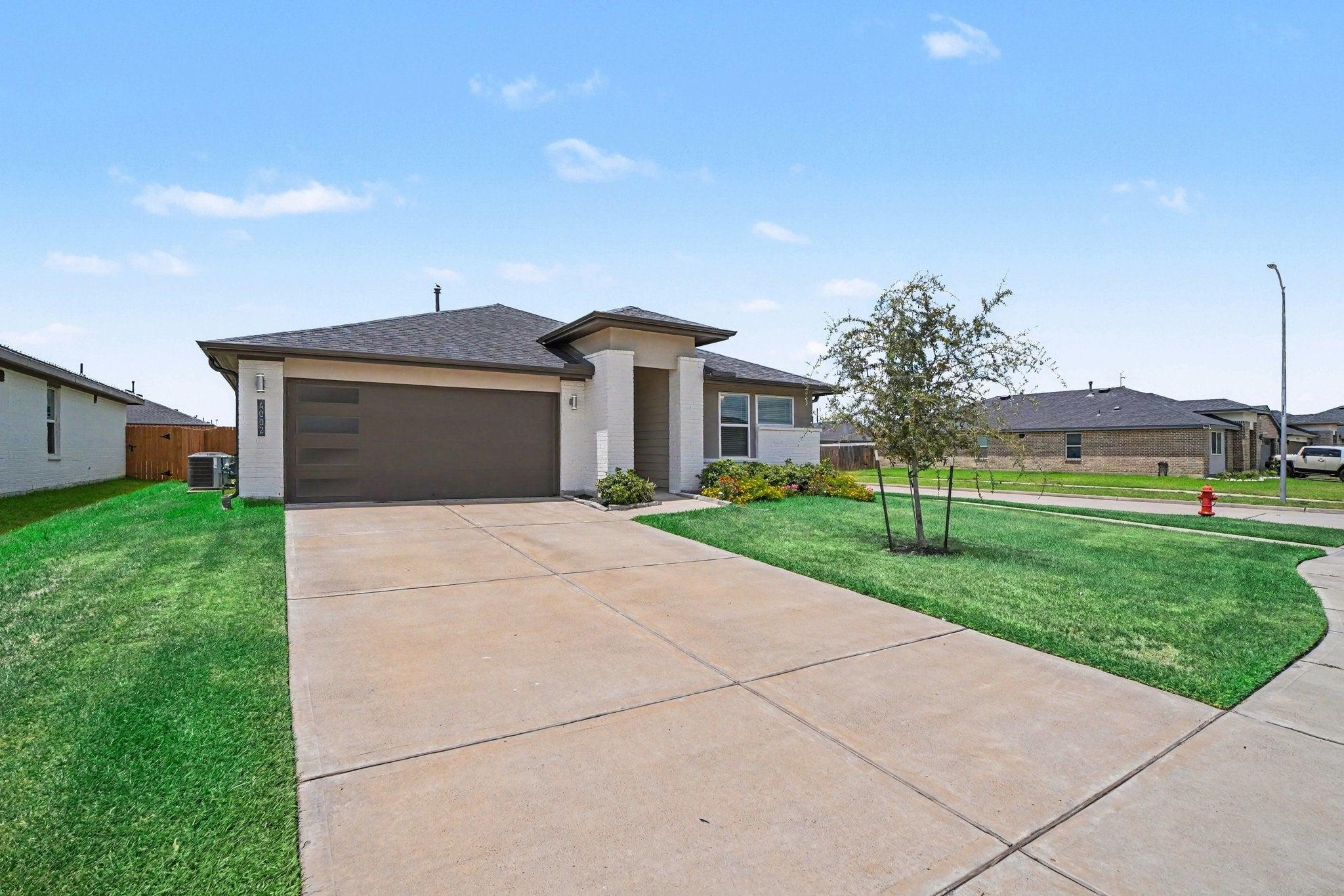 Itzle Island Ct, Fulshear, TX 77441