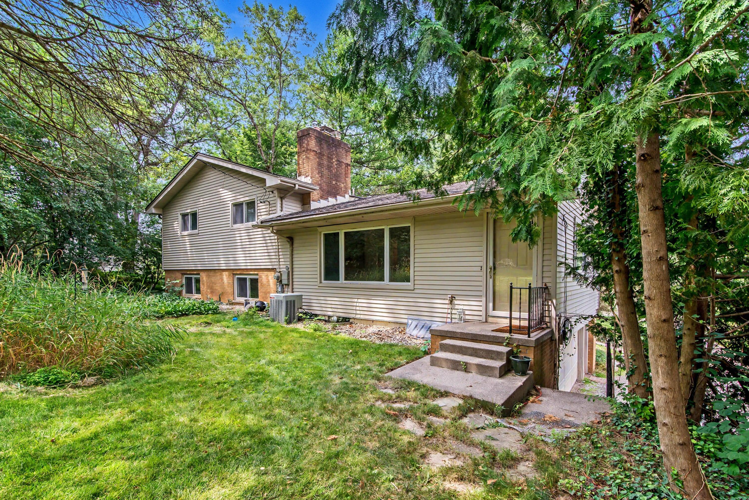 Chalmers Dr, Ann Arbor, MI 48104