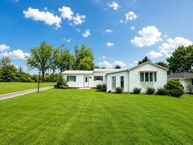 N Mitchell Rd, West Middlesex, PA 16159
