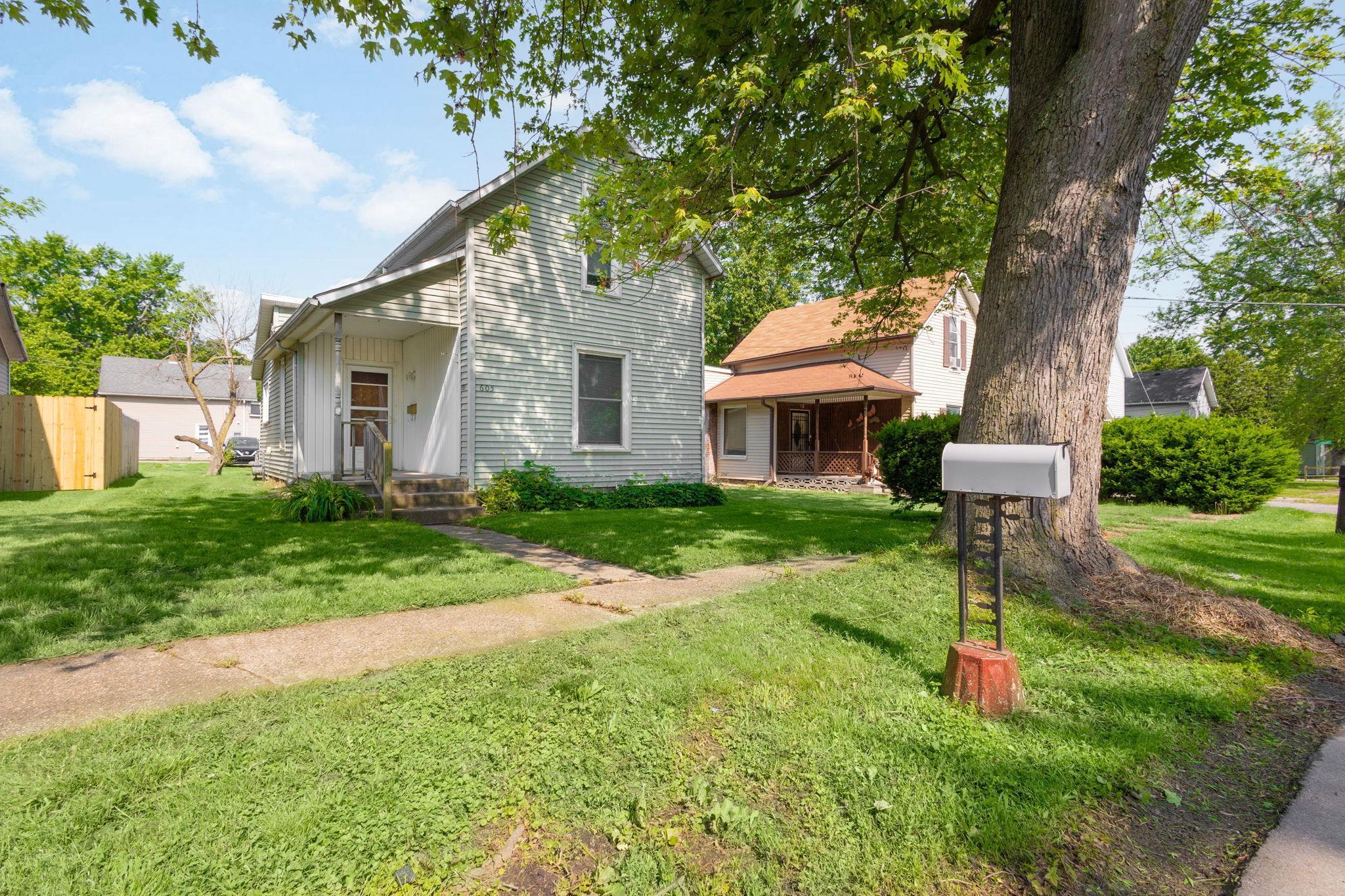 N 7th St, Goshen, IN 46528
