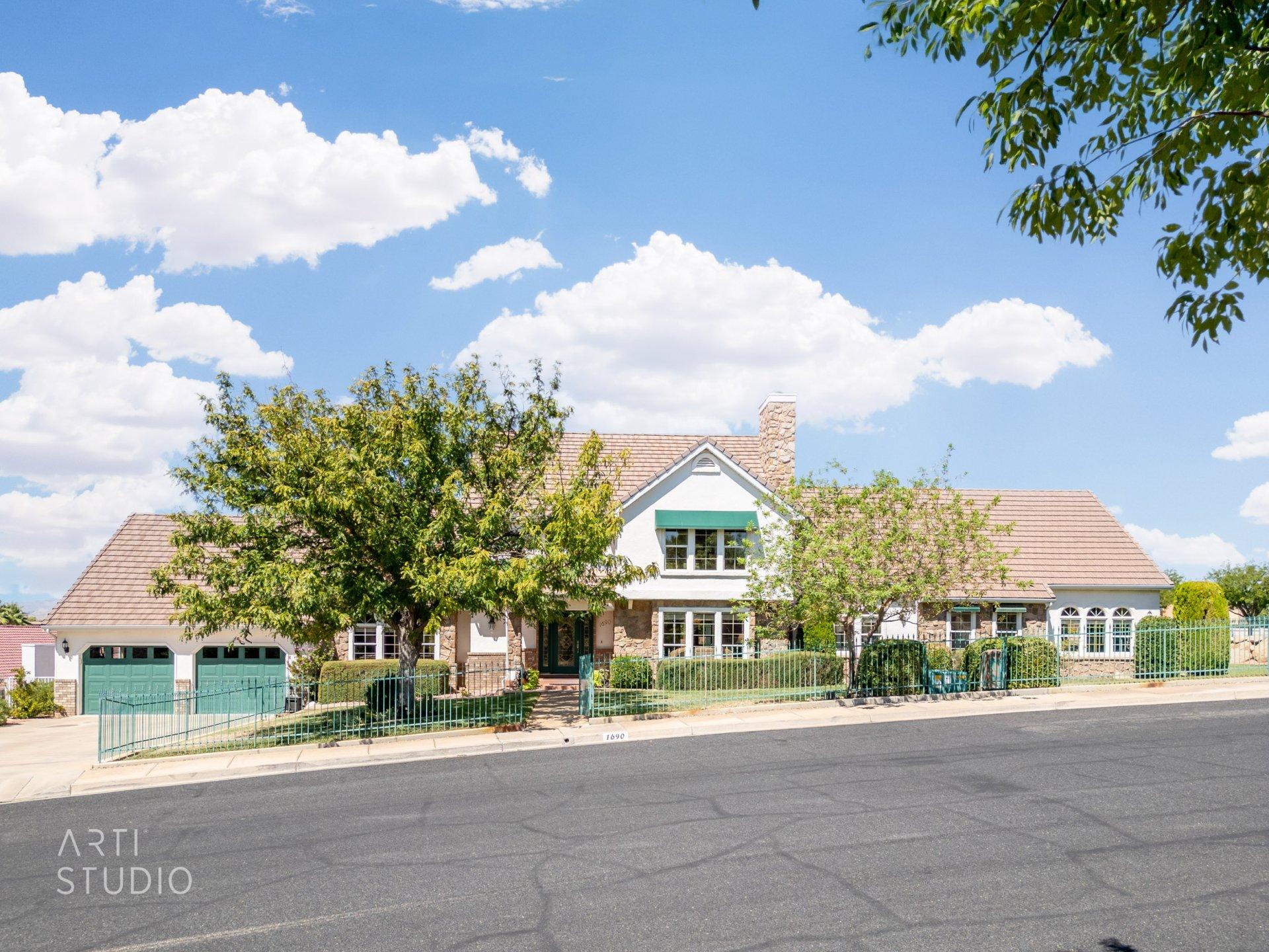 Point Dr, Saint George, UT 84790
