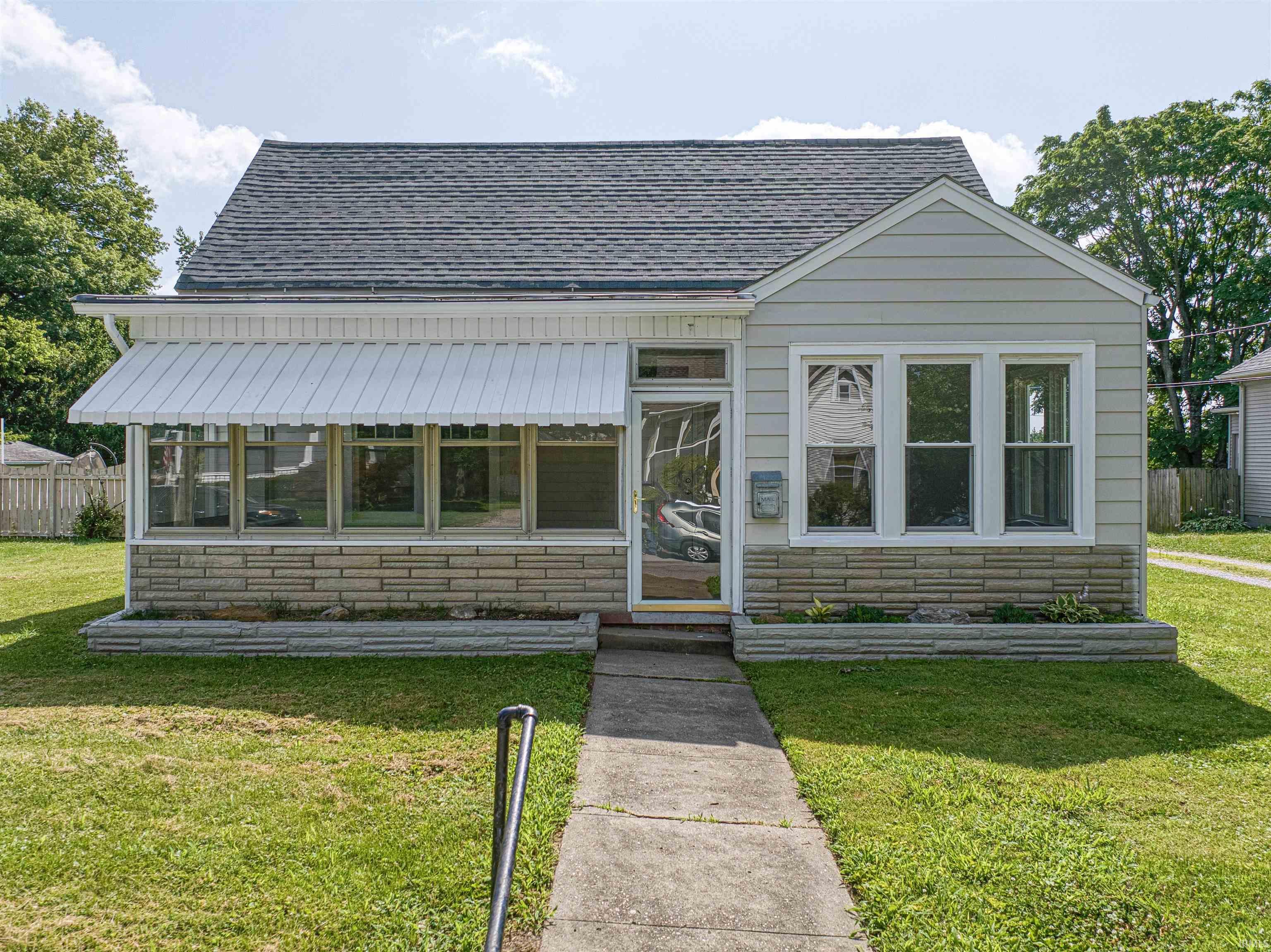 S 1st St, Boonville, IN 47601