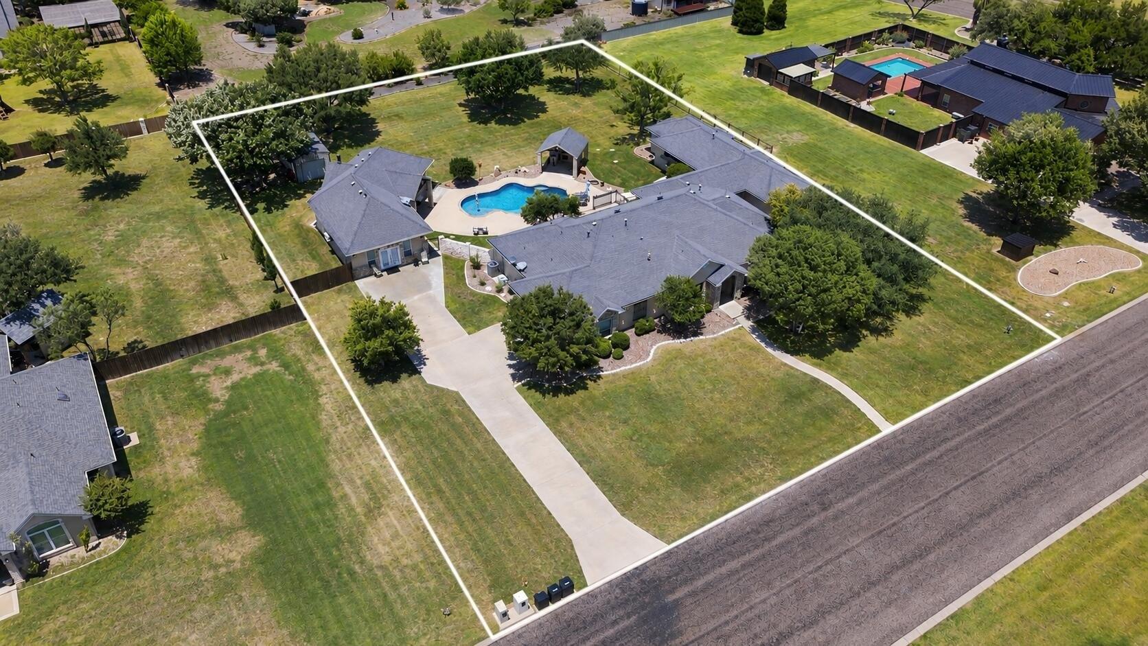Barbara Ave, San Angelo, TX 76904