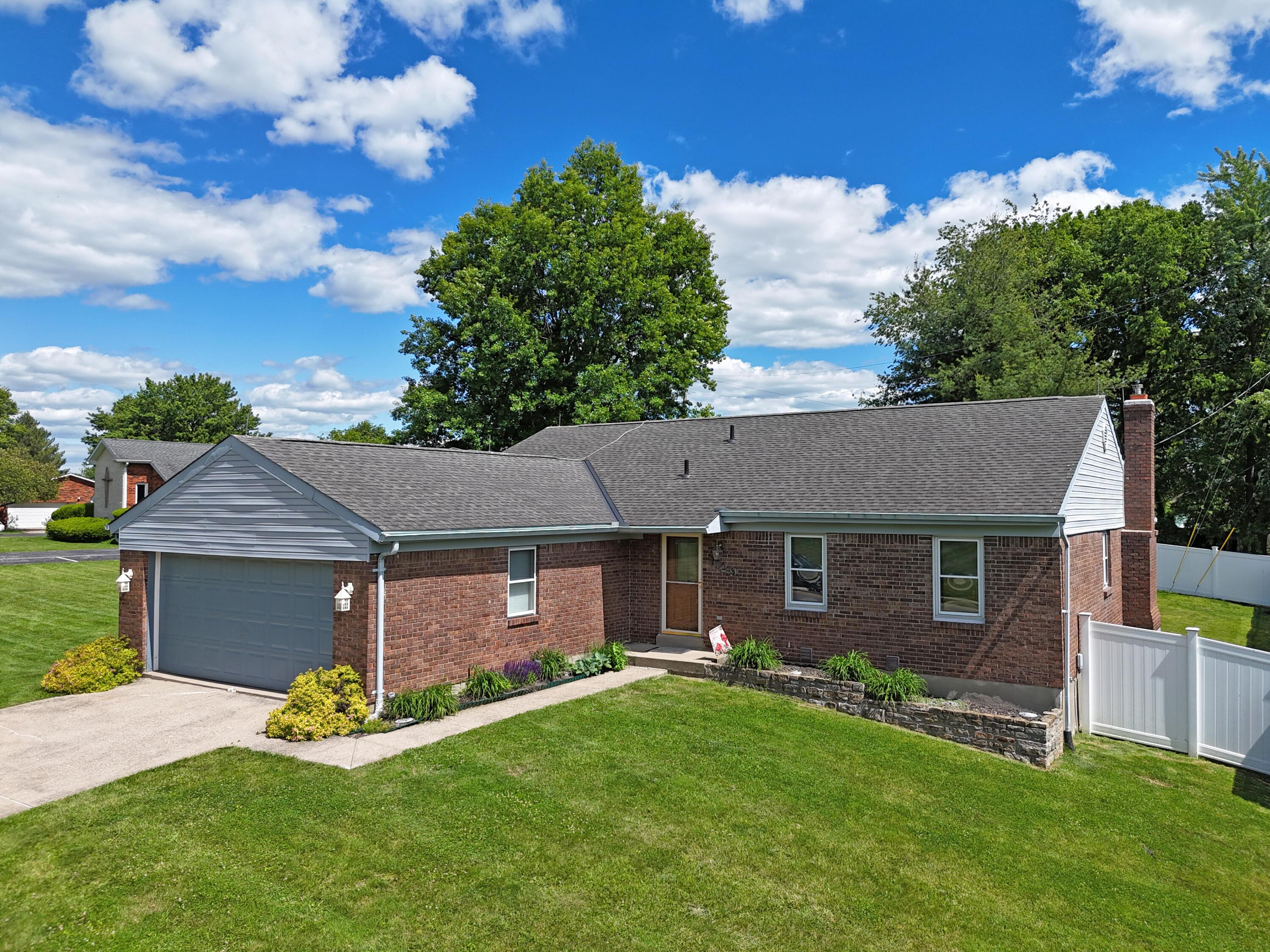 Cayton Rd, Florence, KY 41042