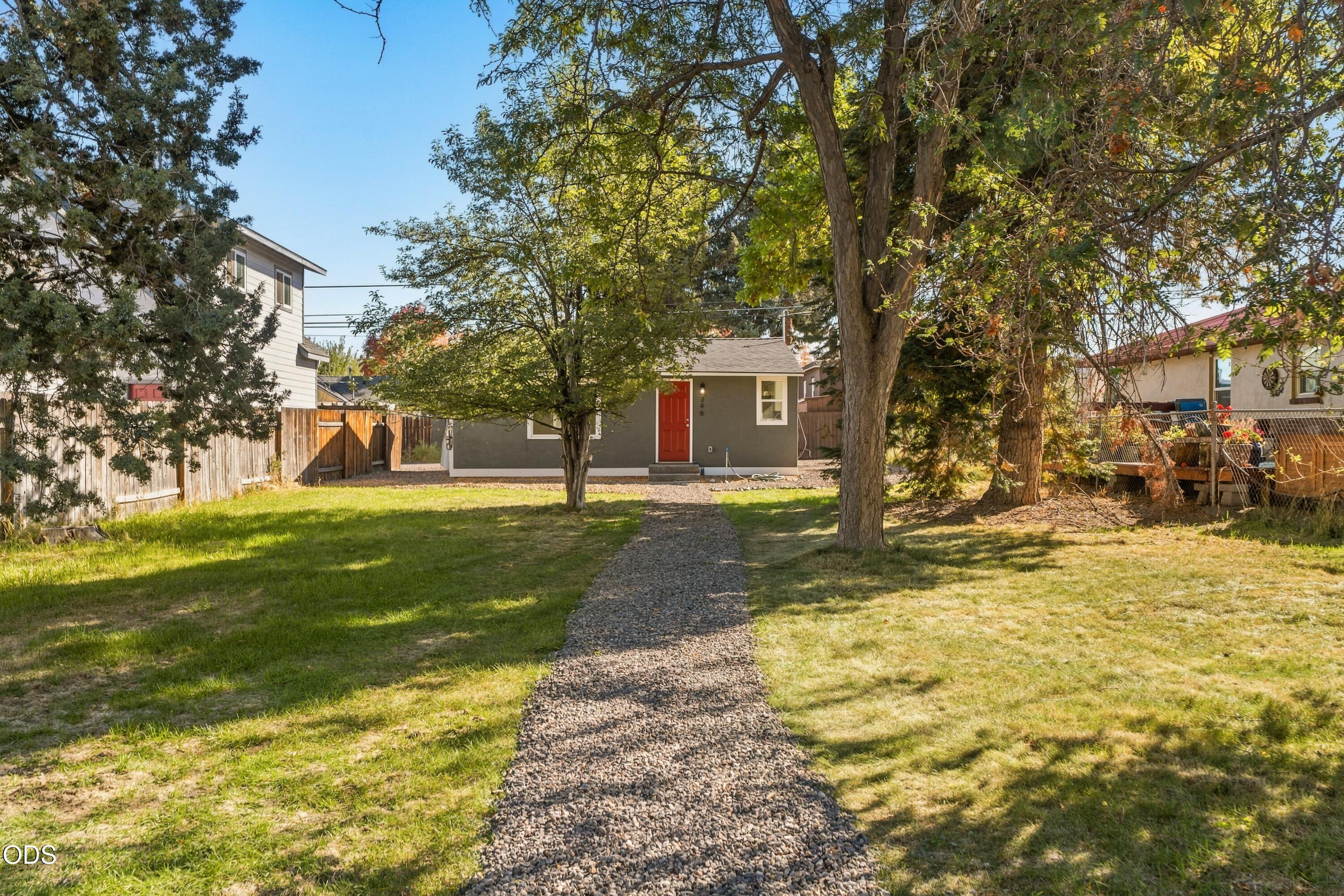 Sw 12th St, Redmond, OR 97756