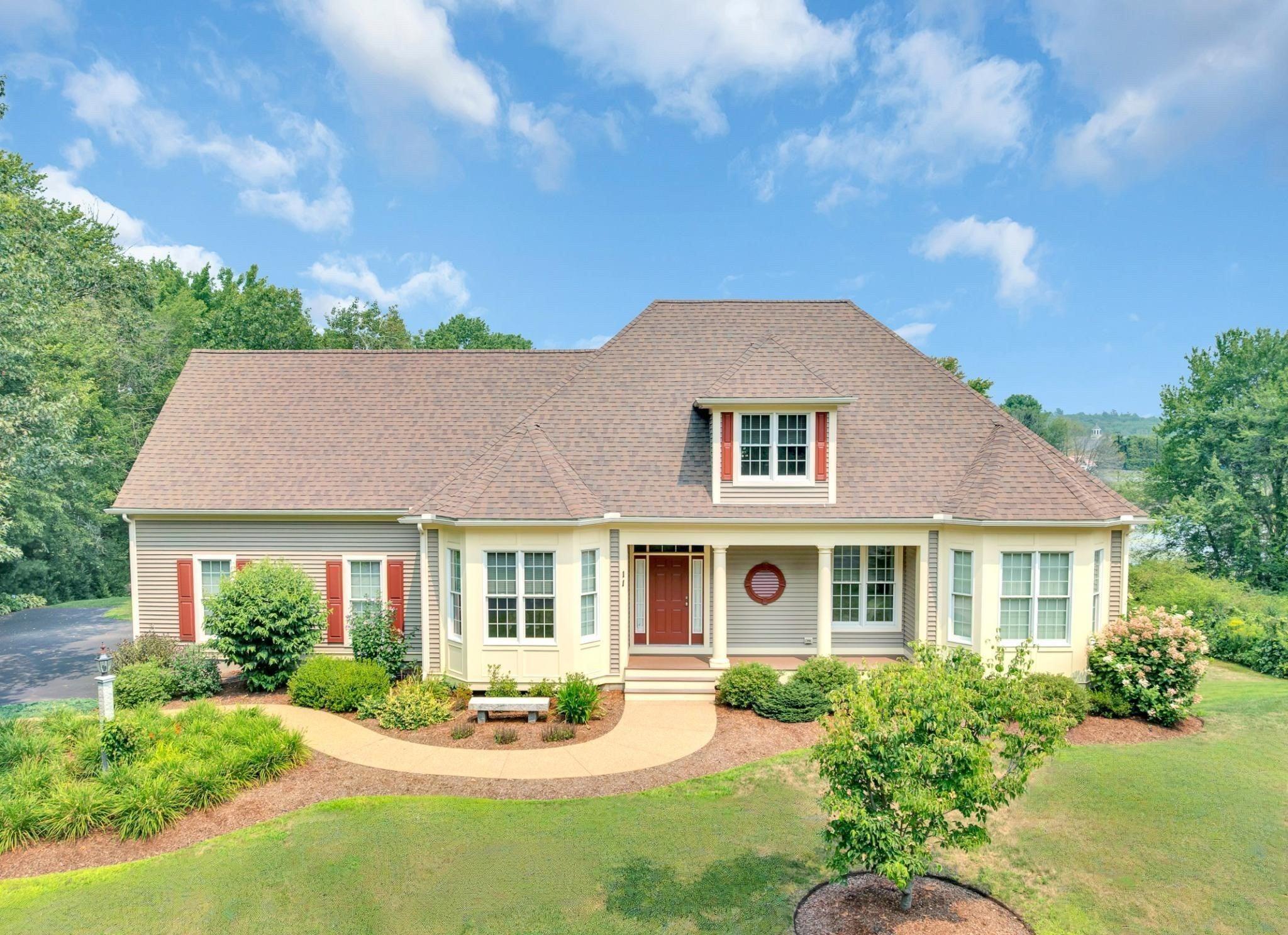 Miscoe Rd, Mendon, MA 01756