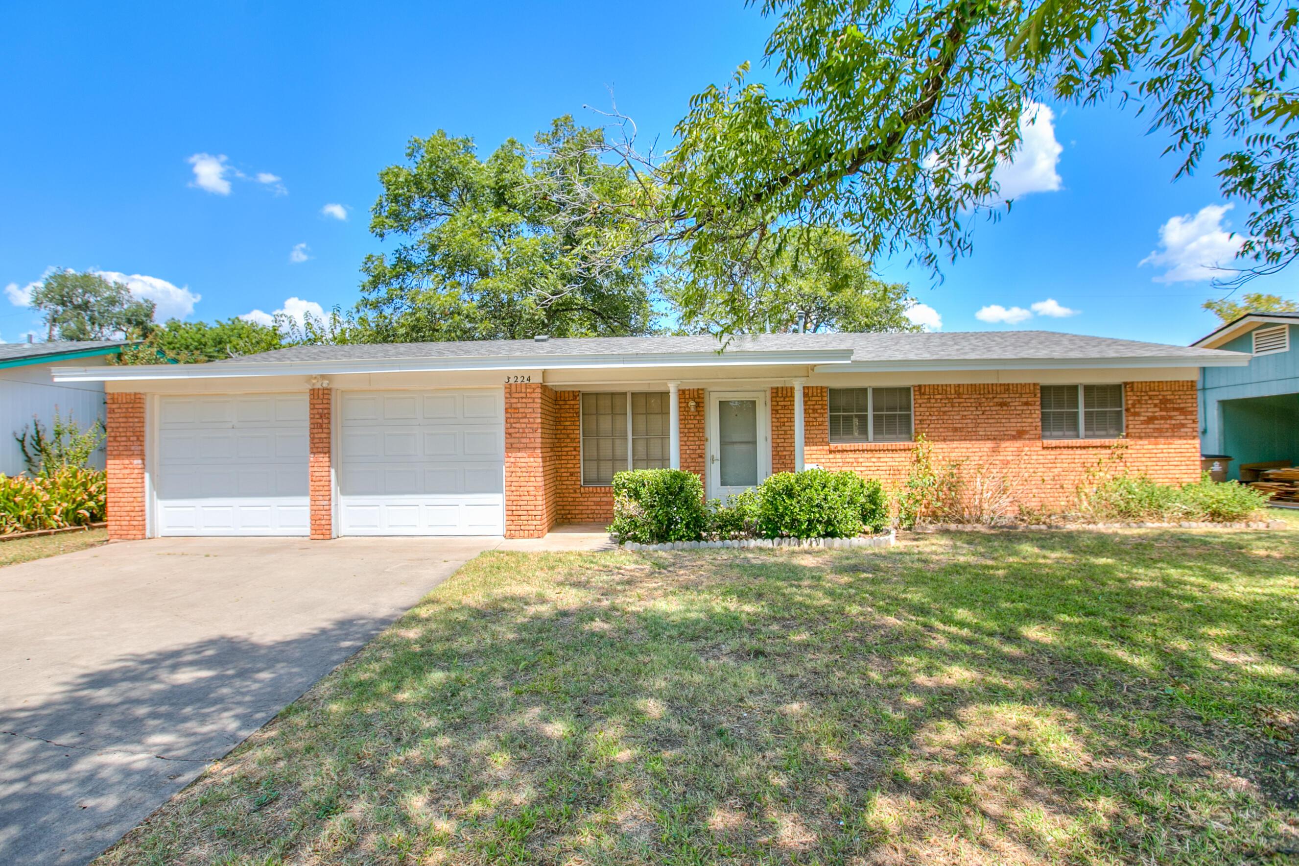 Sac Ave, San Angelo, TX 76904