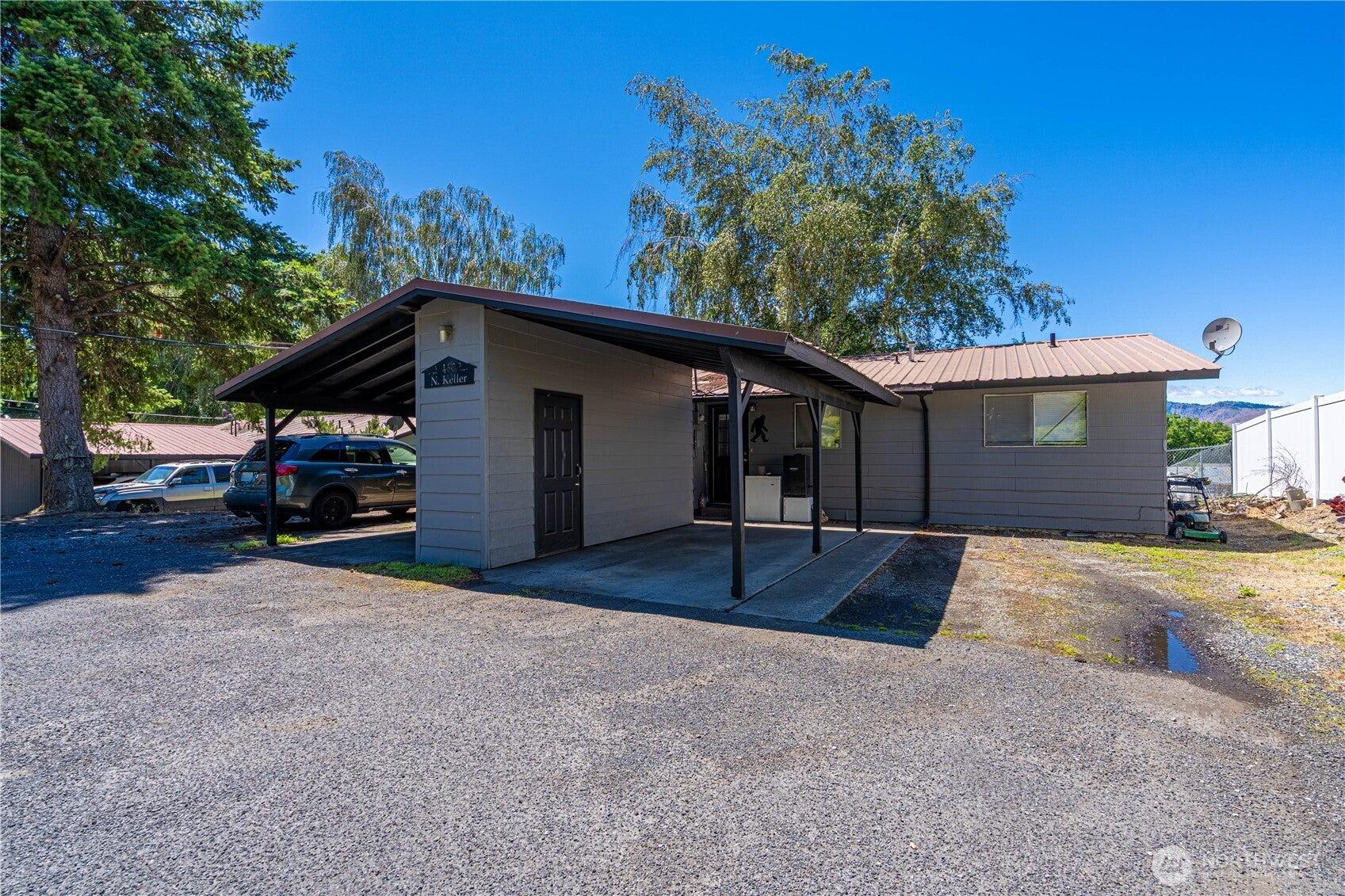 N Keller Ave, East Wenatchee, WA 98802