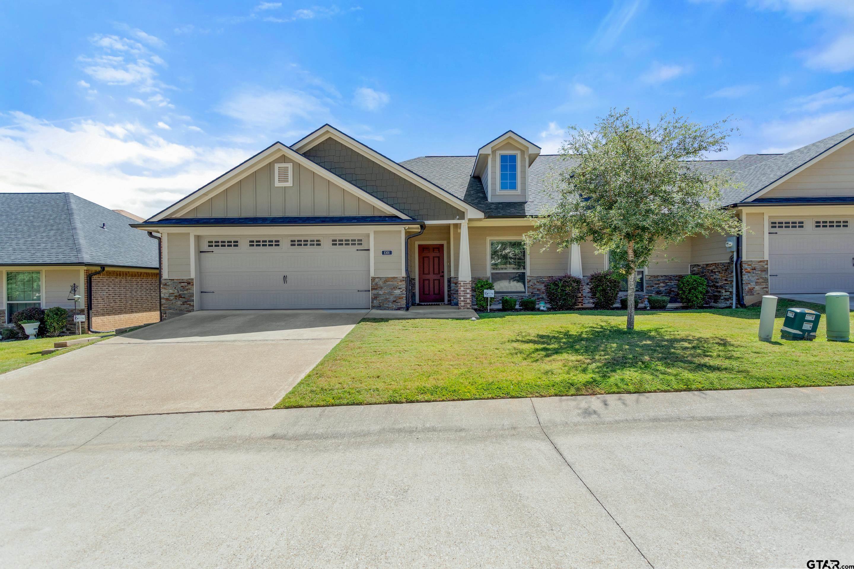 E Grande Blvd, Tyler, TX 75703
