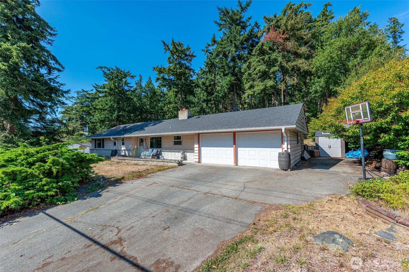 Loerland Ln, Oak Harbor, WA 98277