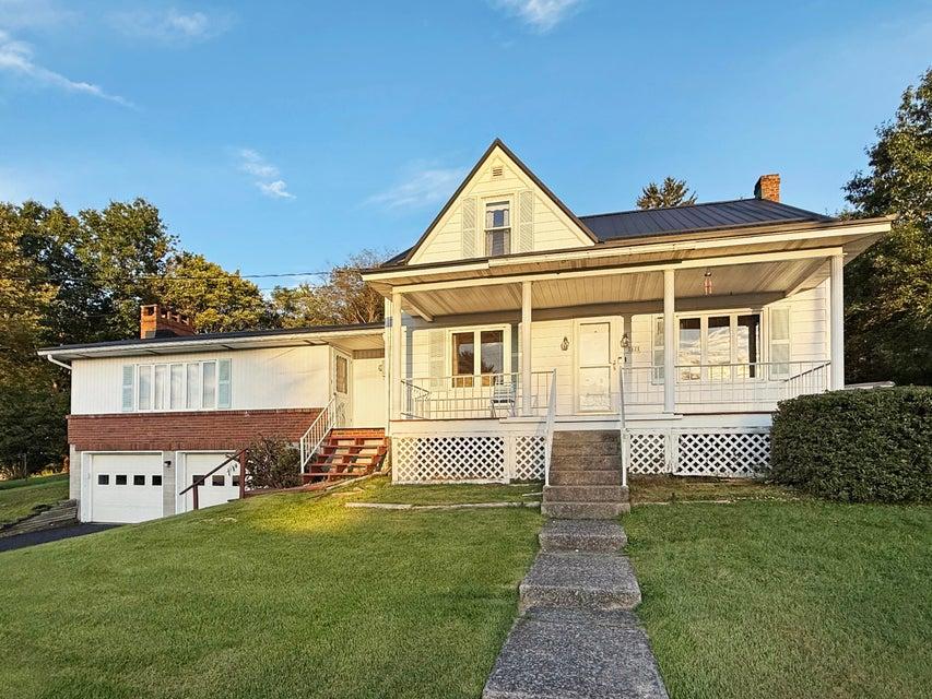 Wrigley St, Clearfield, PA 16830