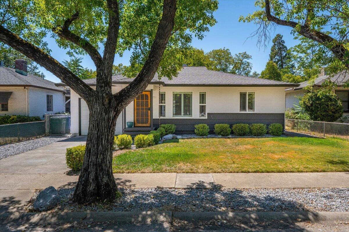Canal Dr, Redding, CA 96001