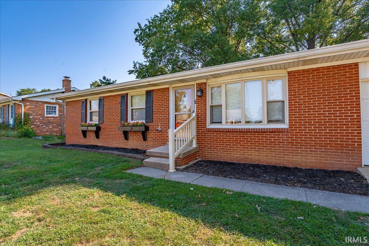 Tower Dr, Boonville, IN 47601