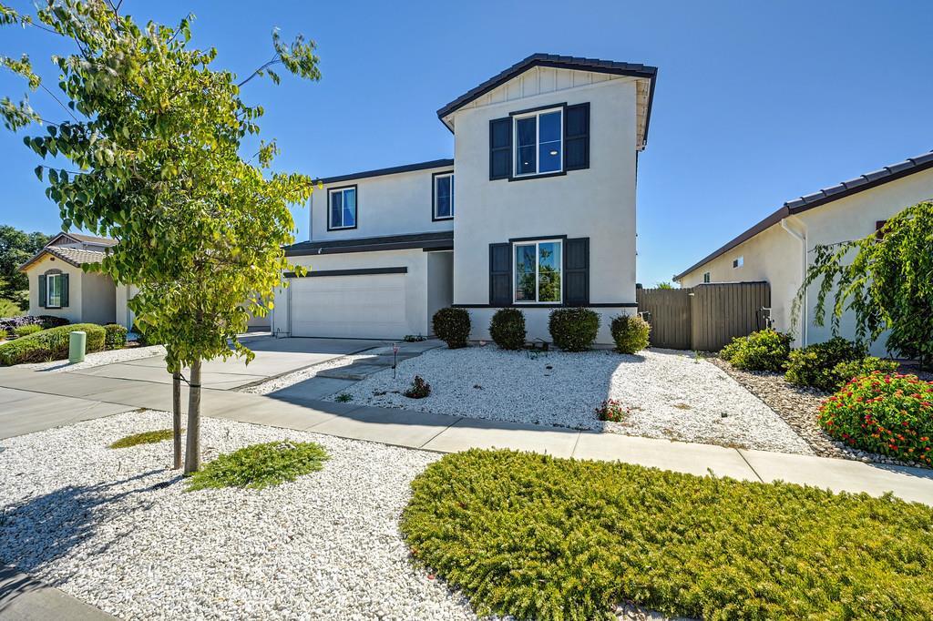 Silver Creek Cir, Plumas Lake, CA 95961