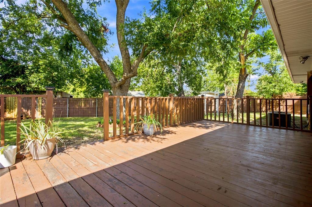 N Shannon St, Sherman, TX 75092