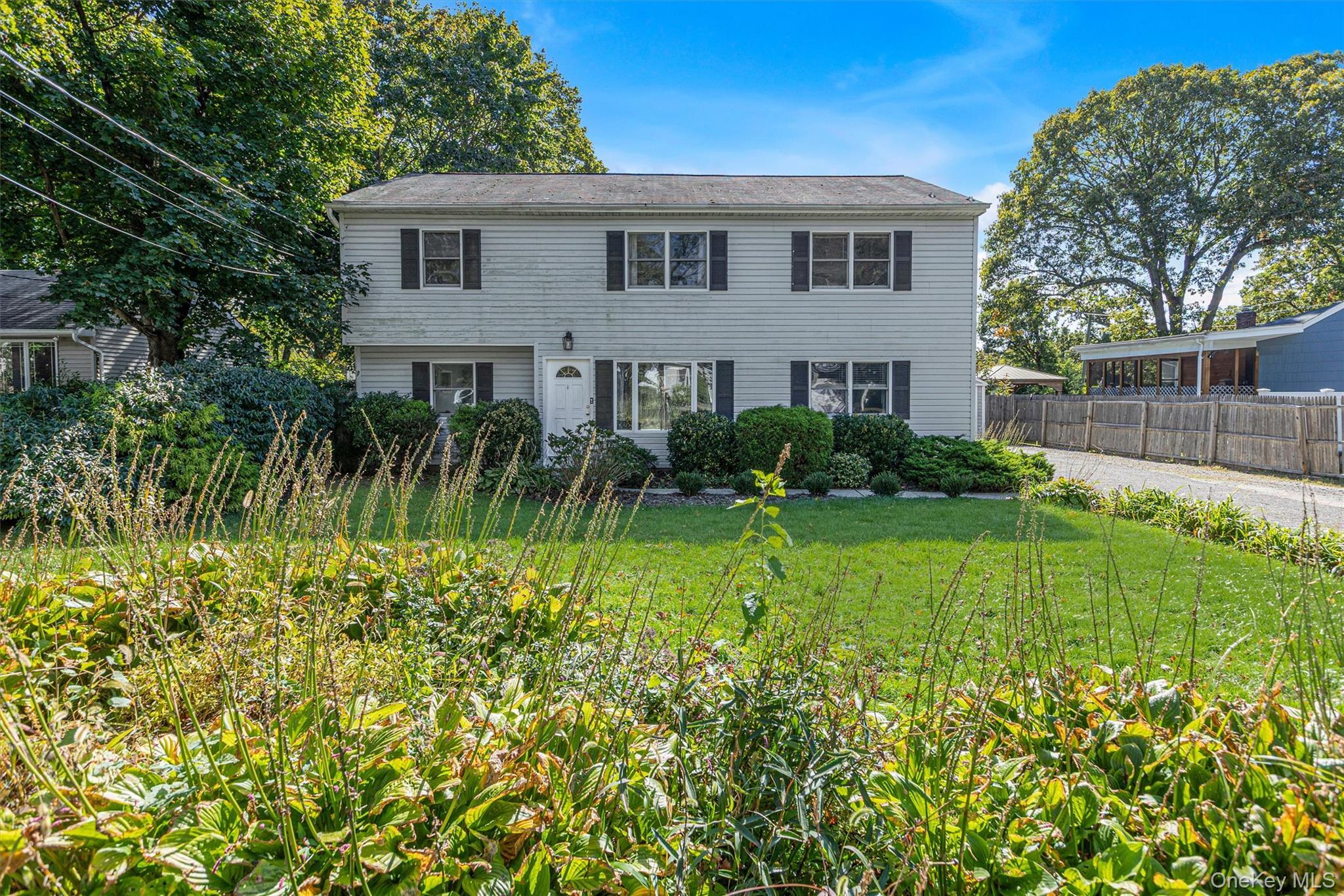 Lynn Ave, East Northport, NY 11731