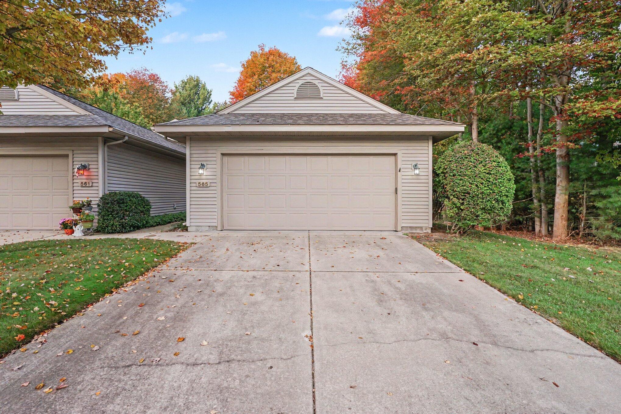 Tournament Cir, Norton Shores, MI 49444