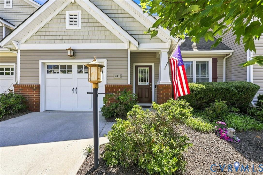 Abbey Village Cir, Midlothian, VA 23114