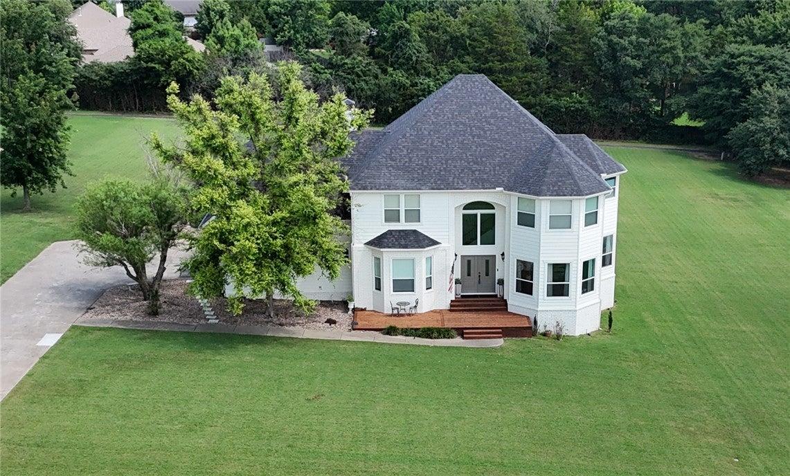 E Ashley Ln, Fayetteville, AR 72701