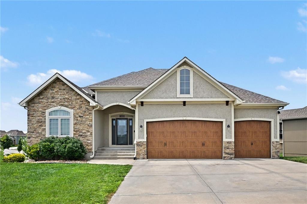 N Seymour Ave, Kansas City, MO 64153