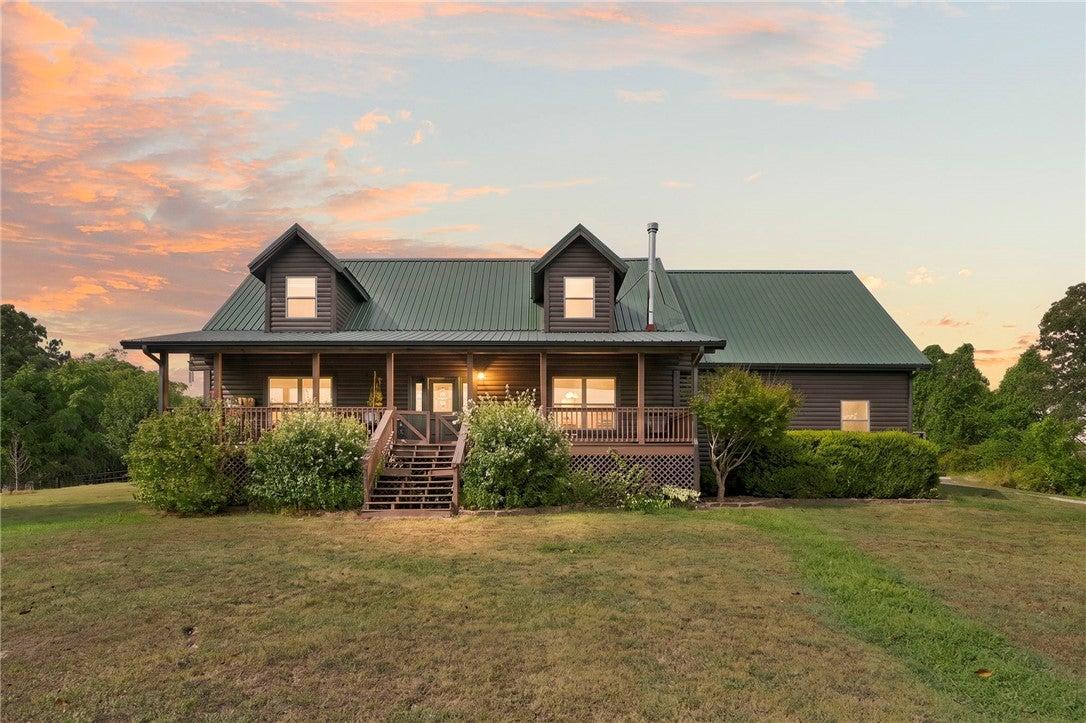 Moore Ln, Gravette, AR 72736