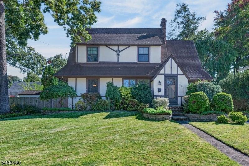 Penfield Pl, Dunellen, NJ 08812