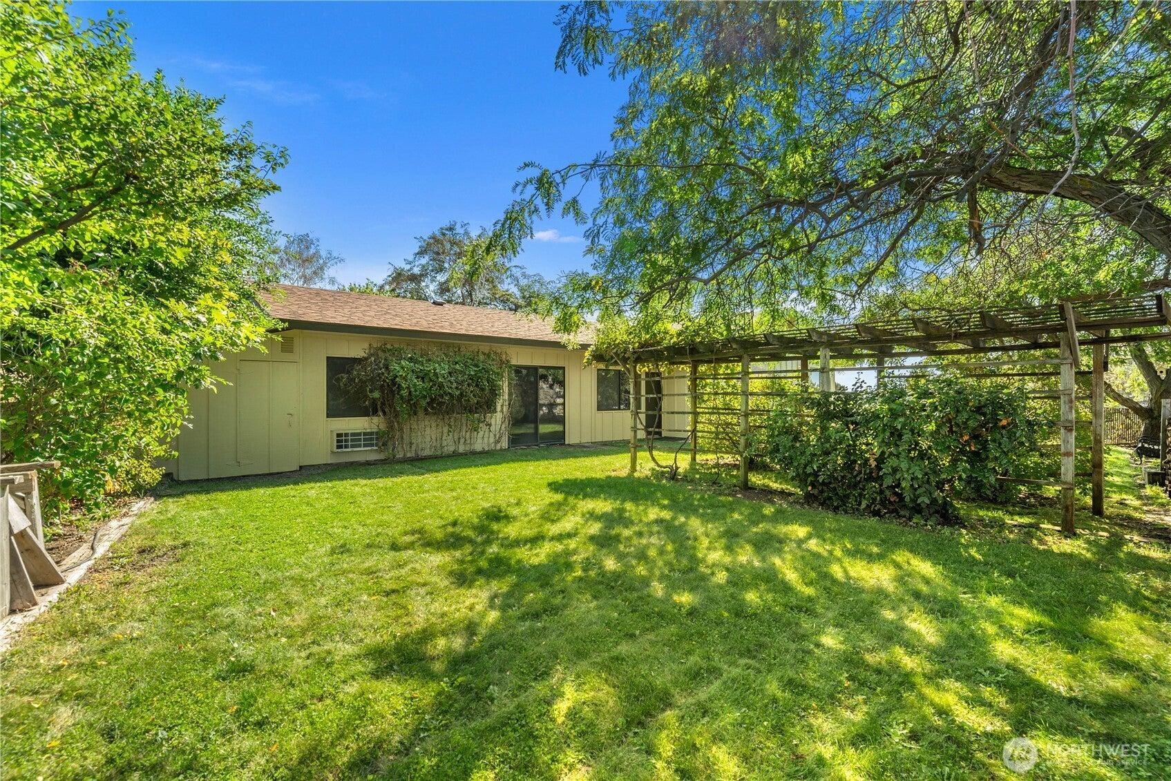 View Ridge Cir, Wenatchee, WA 98801