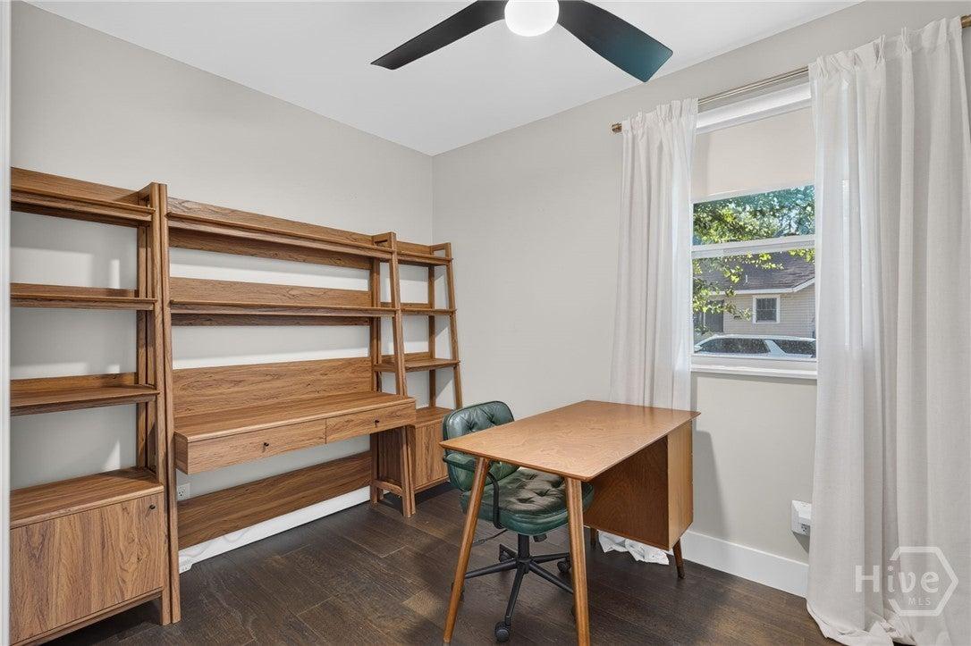 E 39th St, Savannah, GA 31404