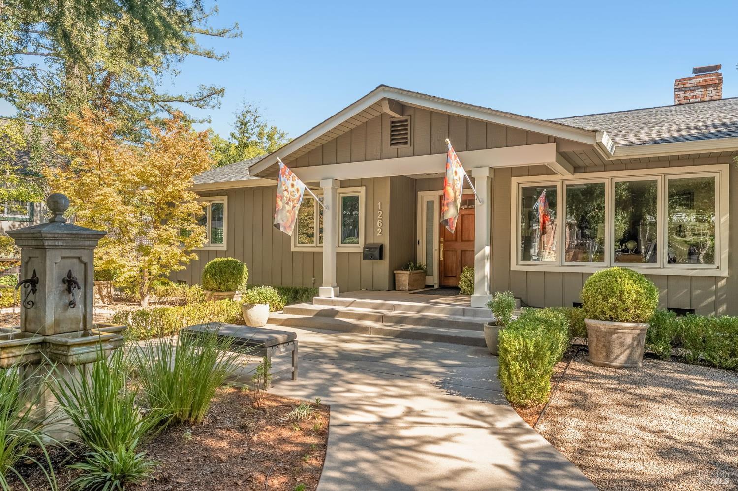 Allyn Ave, Saint Helena, CA 94574
