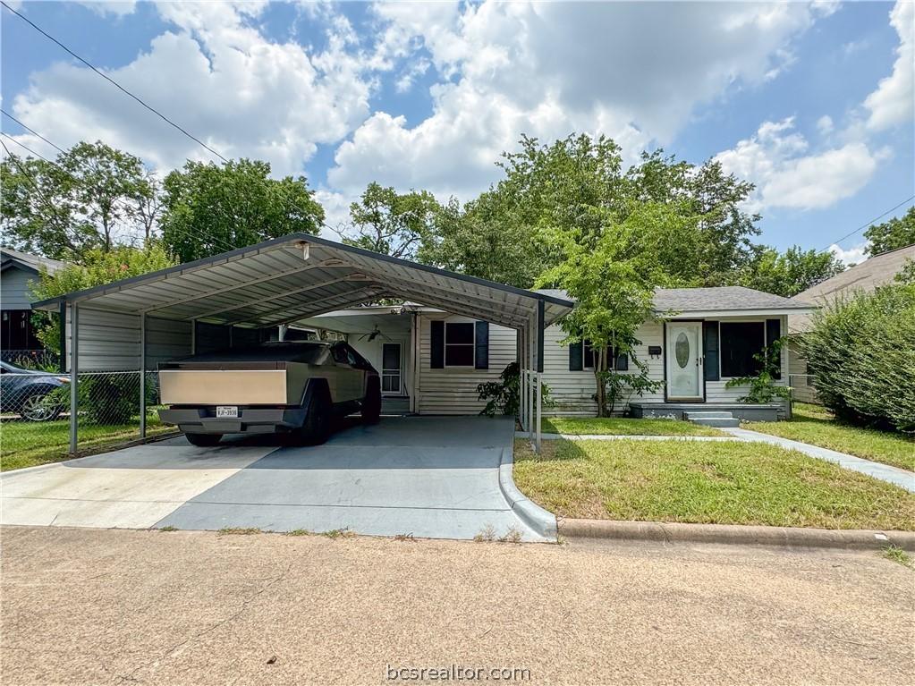 W 16th St, Bryan, TX 77803