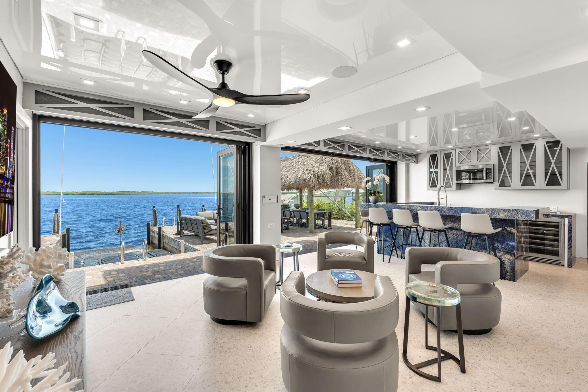 Island Dr, Key Largo, FL 33037