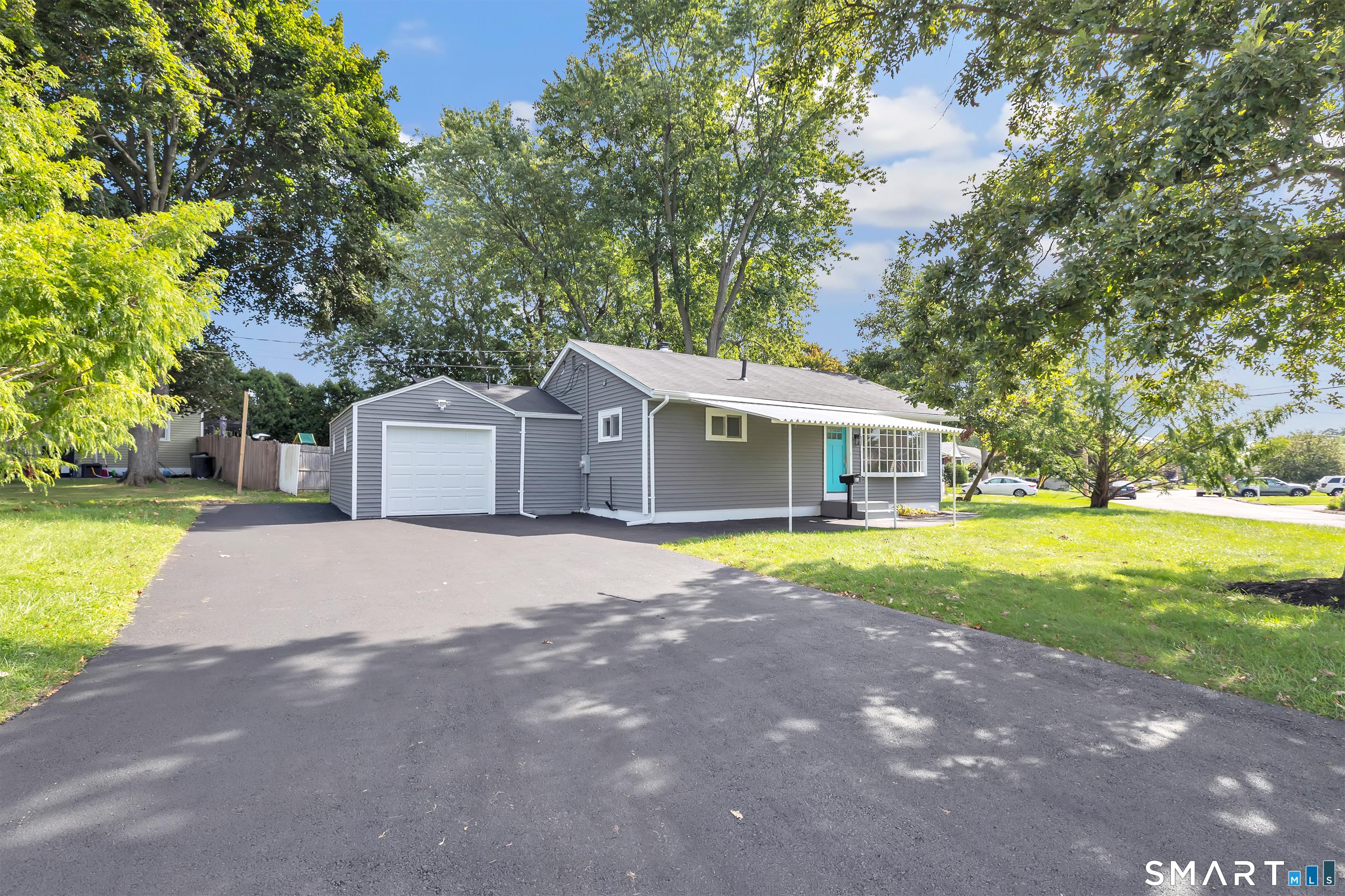 Easy Rudder Ln, West Haven, CT 06516
