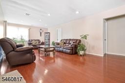 Bridge St, Roselle Park, NJ 07204