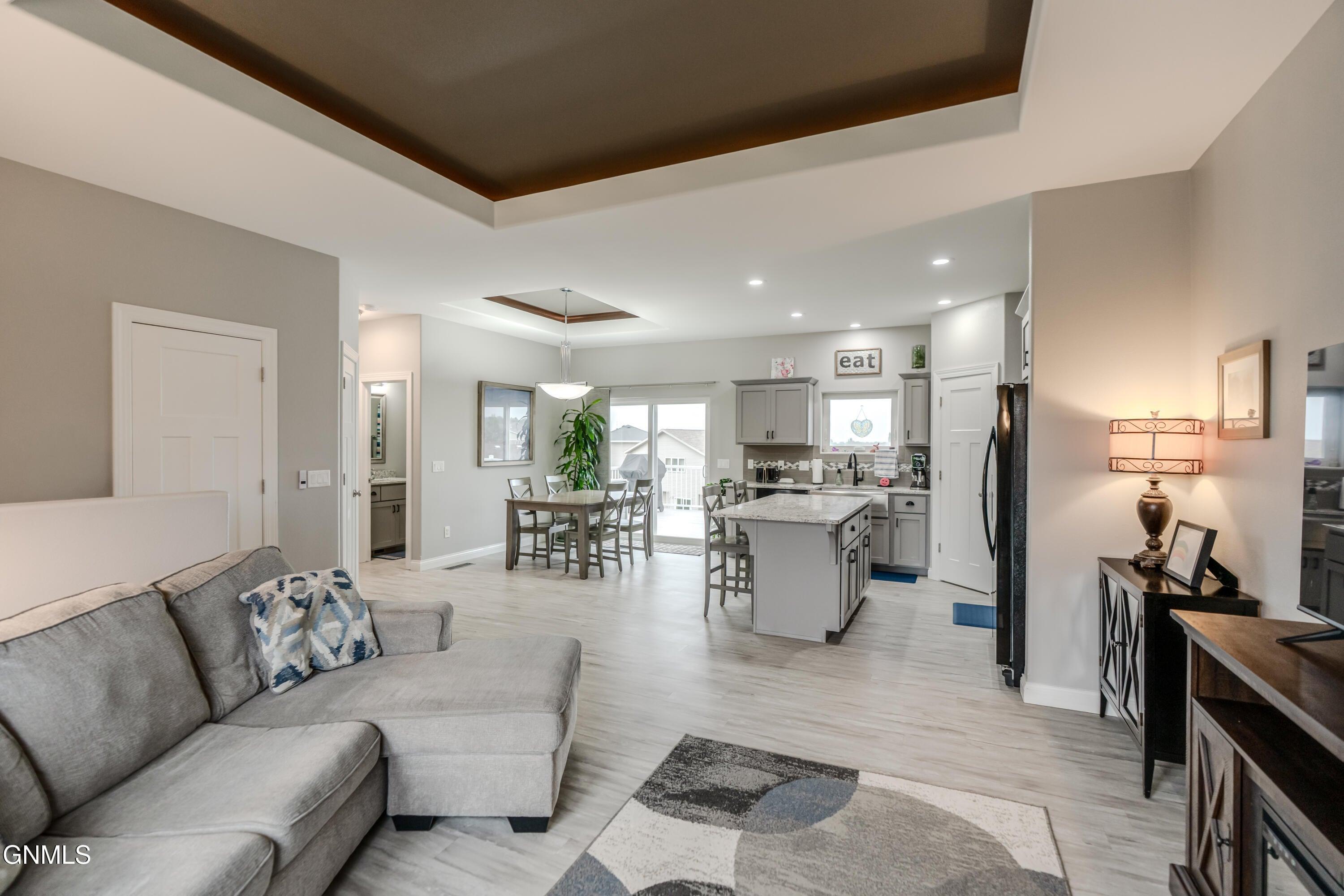 Walter Way, Bismarck, ND 58503