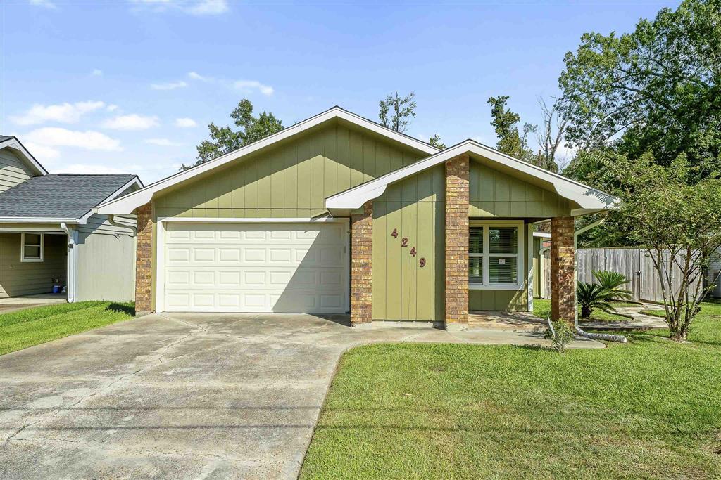 Holly Hill Ct, Lake Charles, LA 70605
