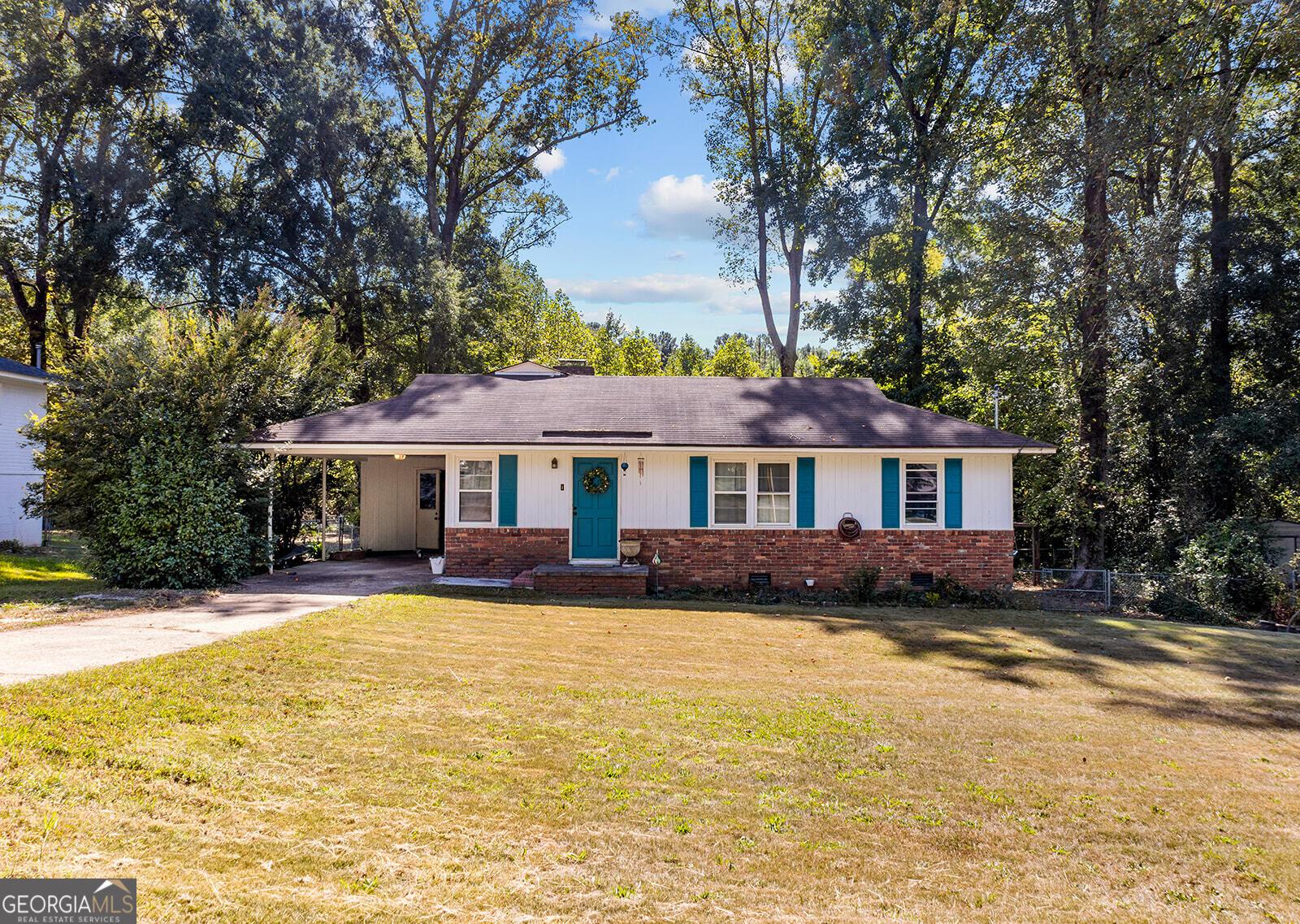 Rutland Cir, Lagrange, GA 30241