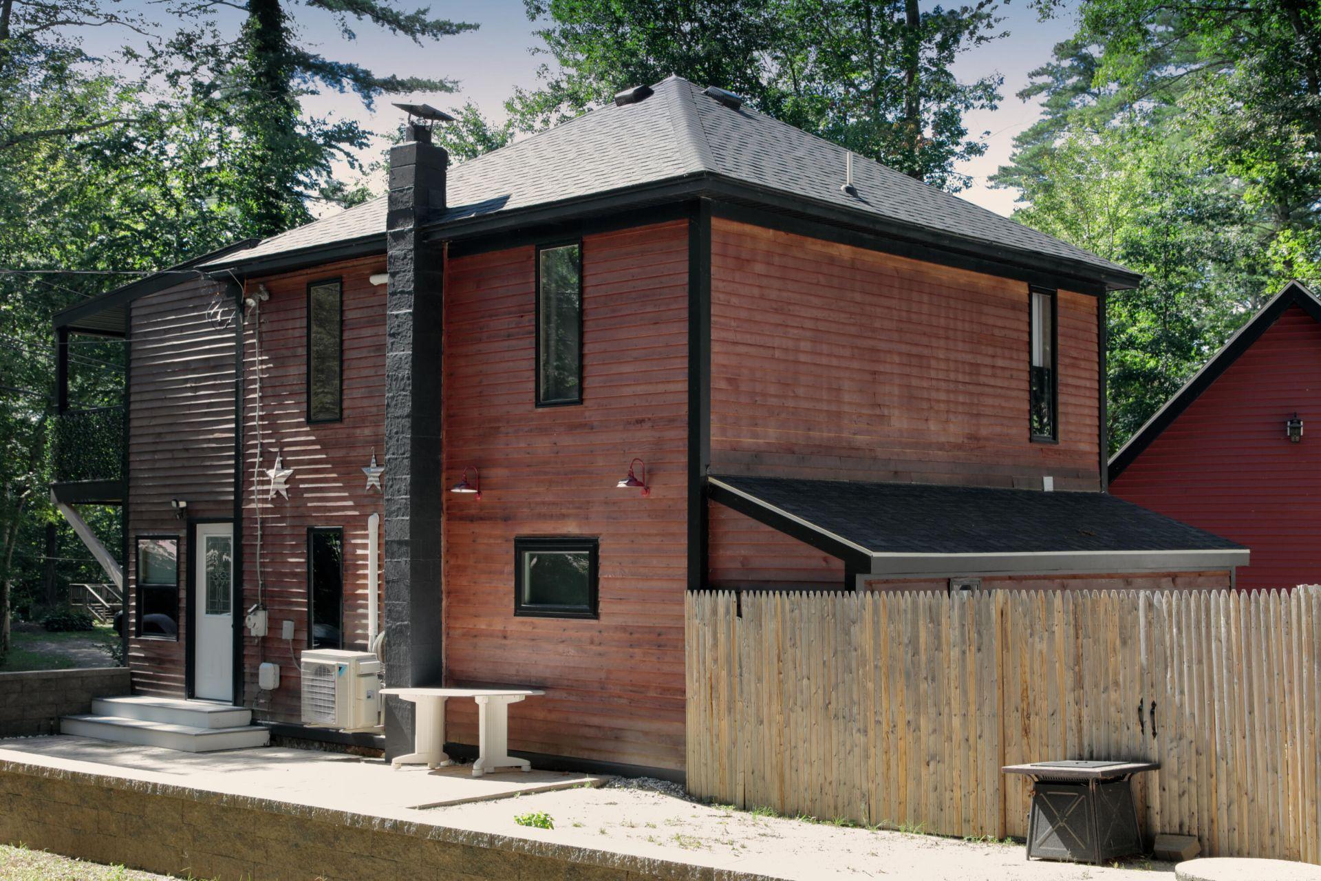 Sunny Ln, Sanford, ME 04073