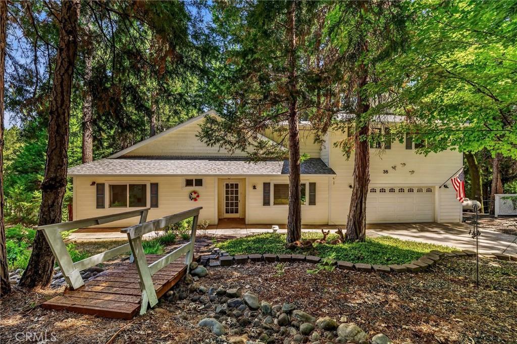 Mallard Ct, Magalia, CA 95954